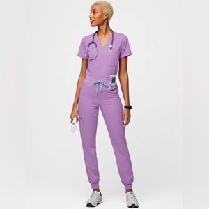 FIGS High Waisted Zamora Jogger Scrub Pants in Lilac Dawn